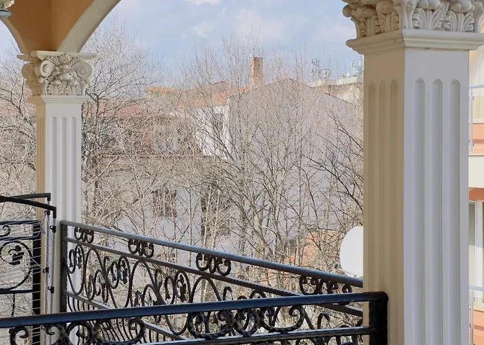 Valencia Gardens - Private - Bsr *